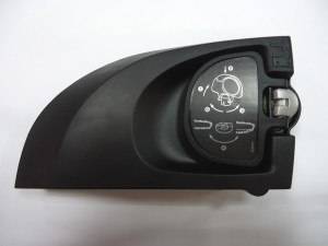 POKRYWA NAPINACZ MAKITA UC3520A/4020A  nr. kat. 135249-4